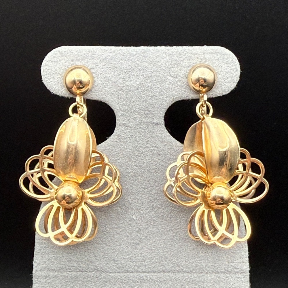 Vintage Gold Tone Openwork Flower Drop Screwback Earrings Mid Century Statement
